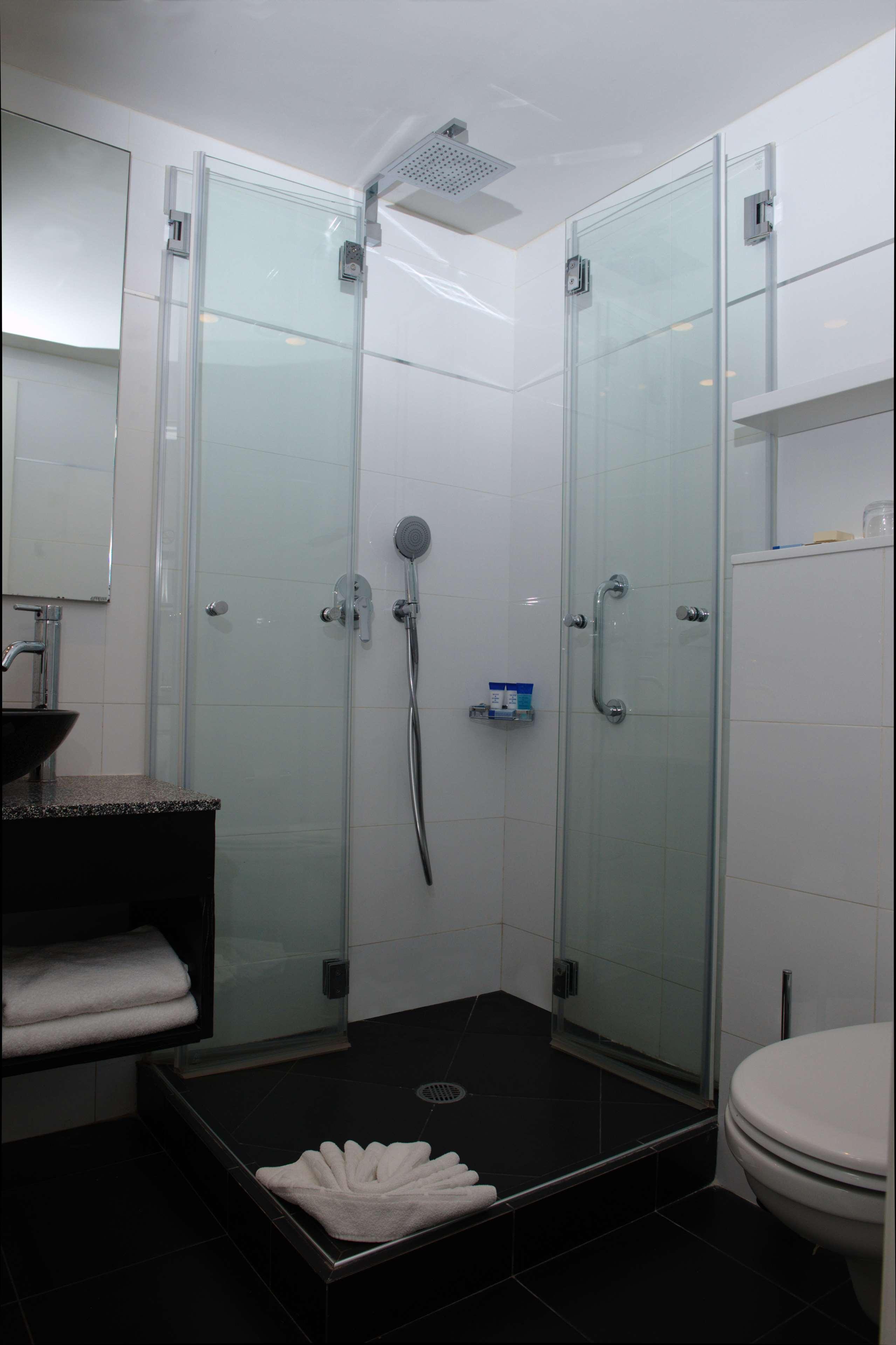 Hotel Western Regency 4*