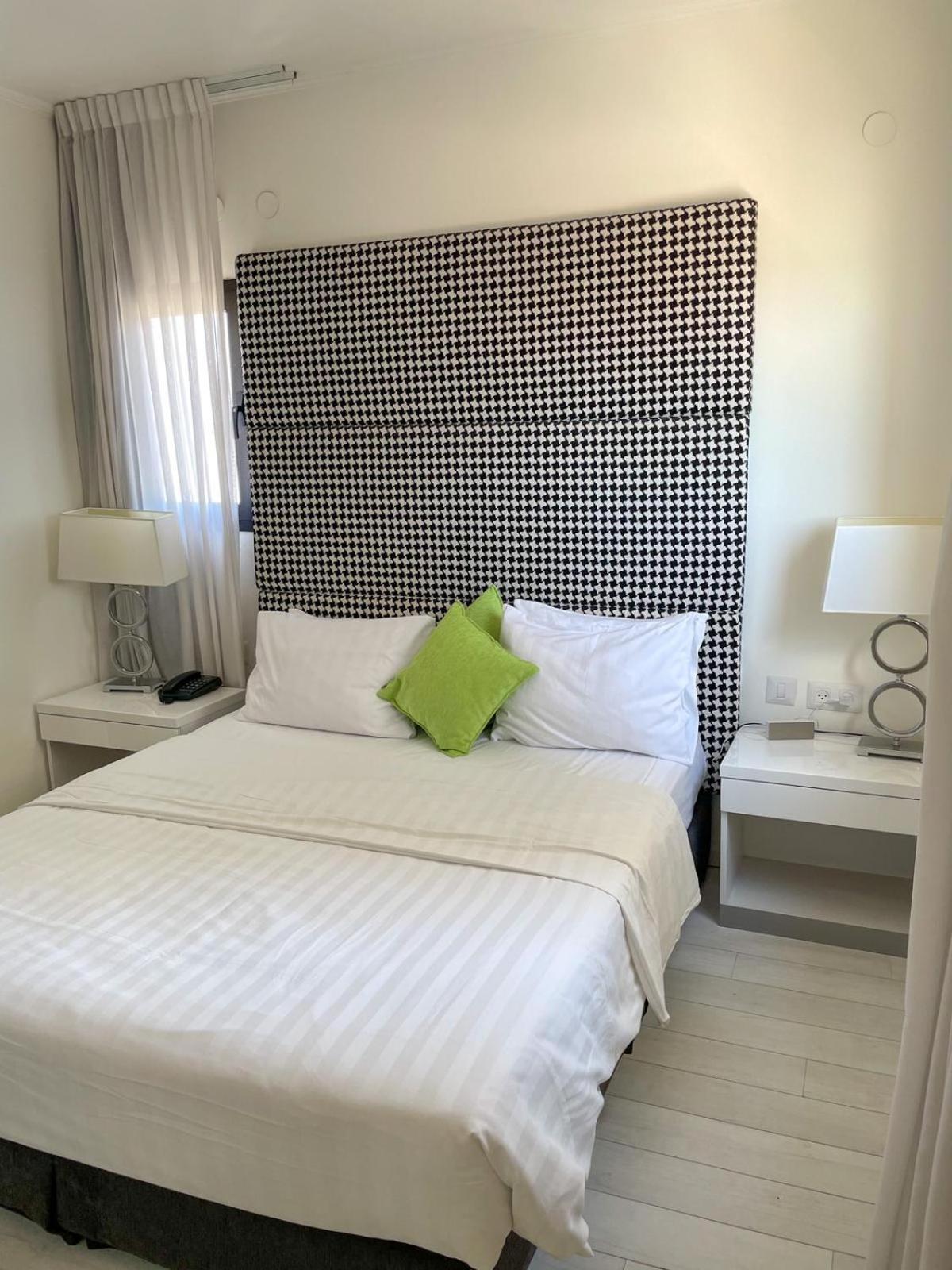 Western Regency Hotel 4*