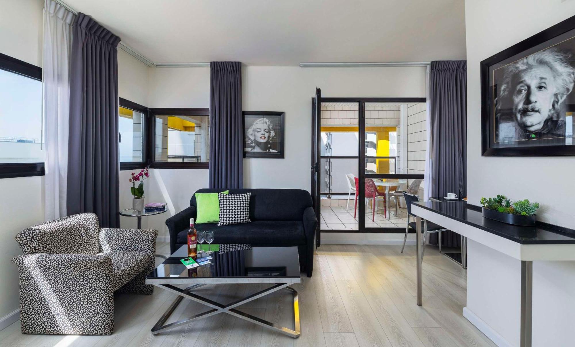 Hotel Western Regency