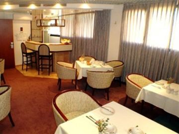 Western Regency Hotel 4*